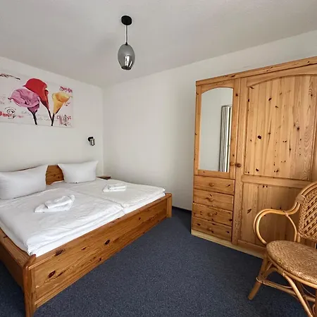 Apartment Landferienhaus Sonnenblume Hagen (Rugen)